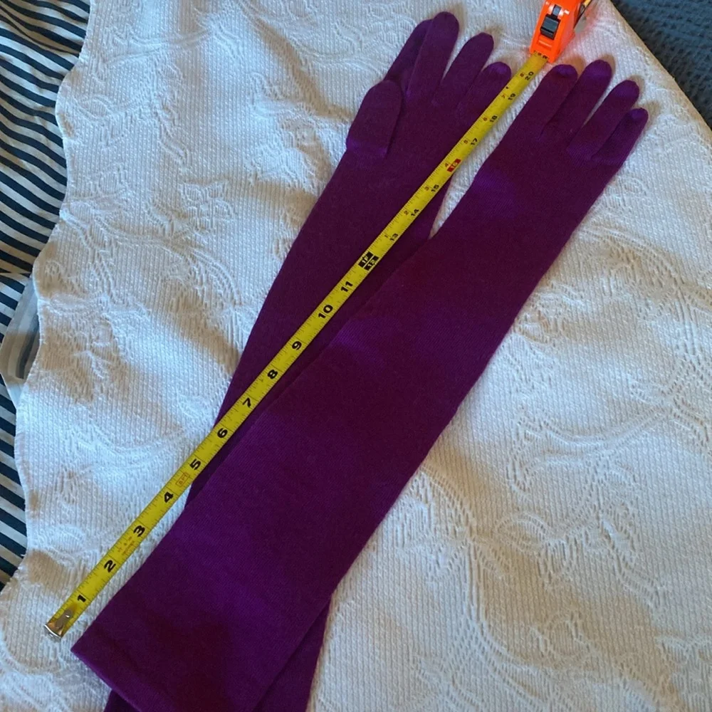 Trina Turk -NWT 20” long 100 % Merino Wool Knit Evening Gloves O/S fits most